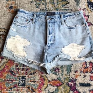Abercrombie & Fitch cutoffs